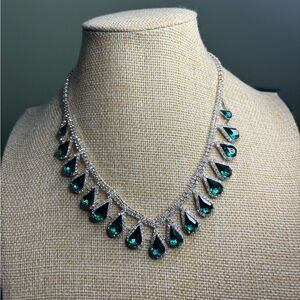 Elegant Silver and Green Teardrop Necklace